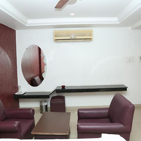 Sri Srinivasar Residency Hotell Vellore Exteriör bild