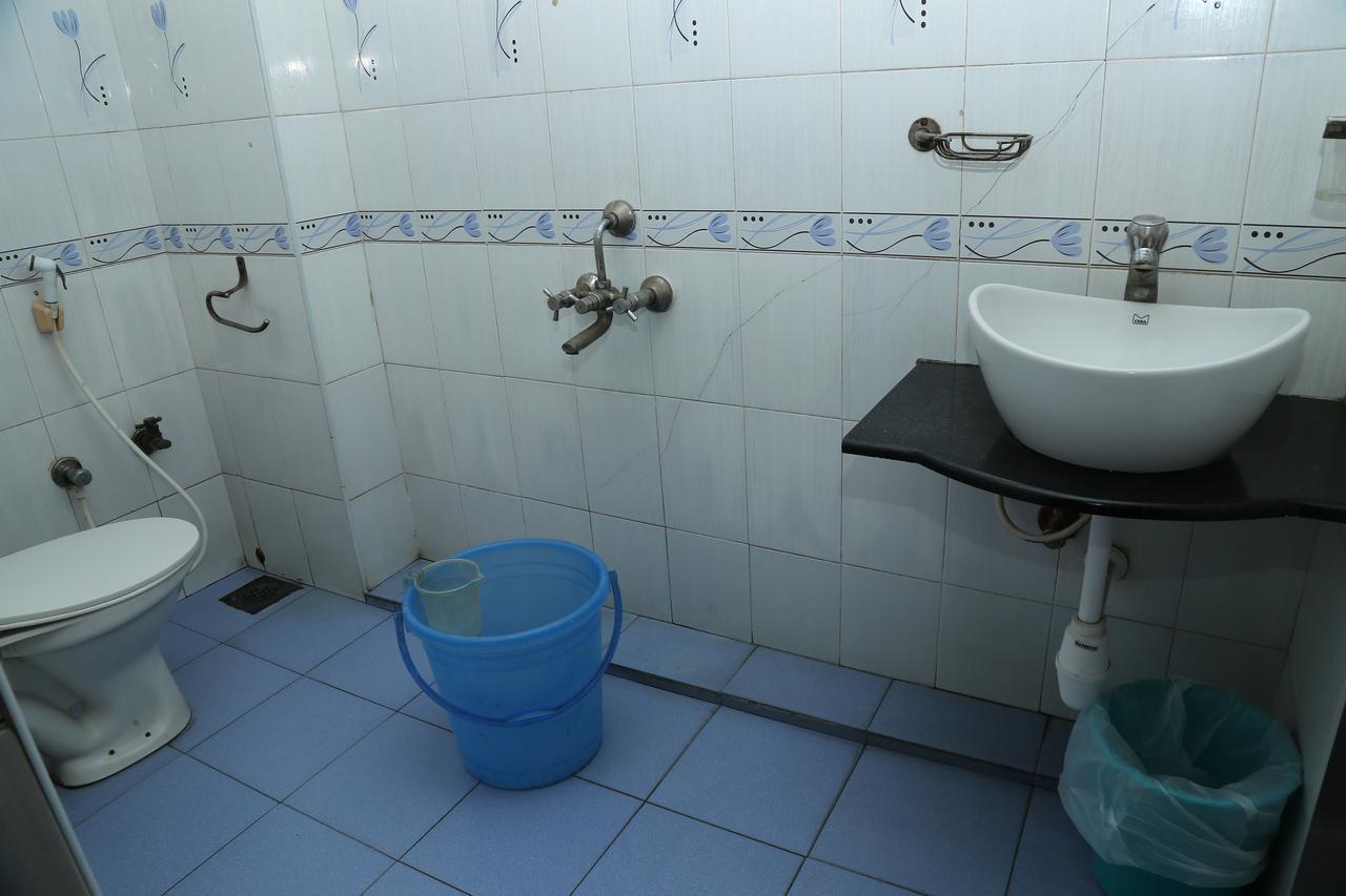 Sri Srinivasar Residency Hotell Vellore Exteriör bild