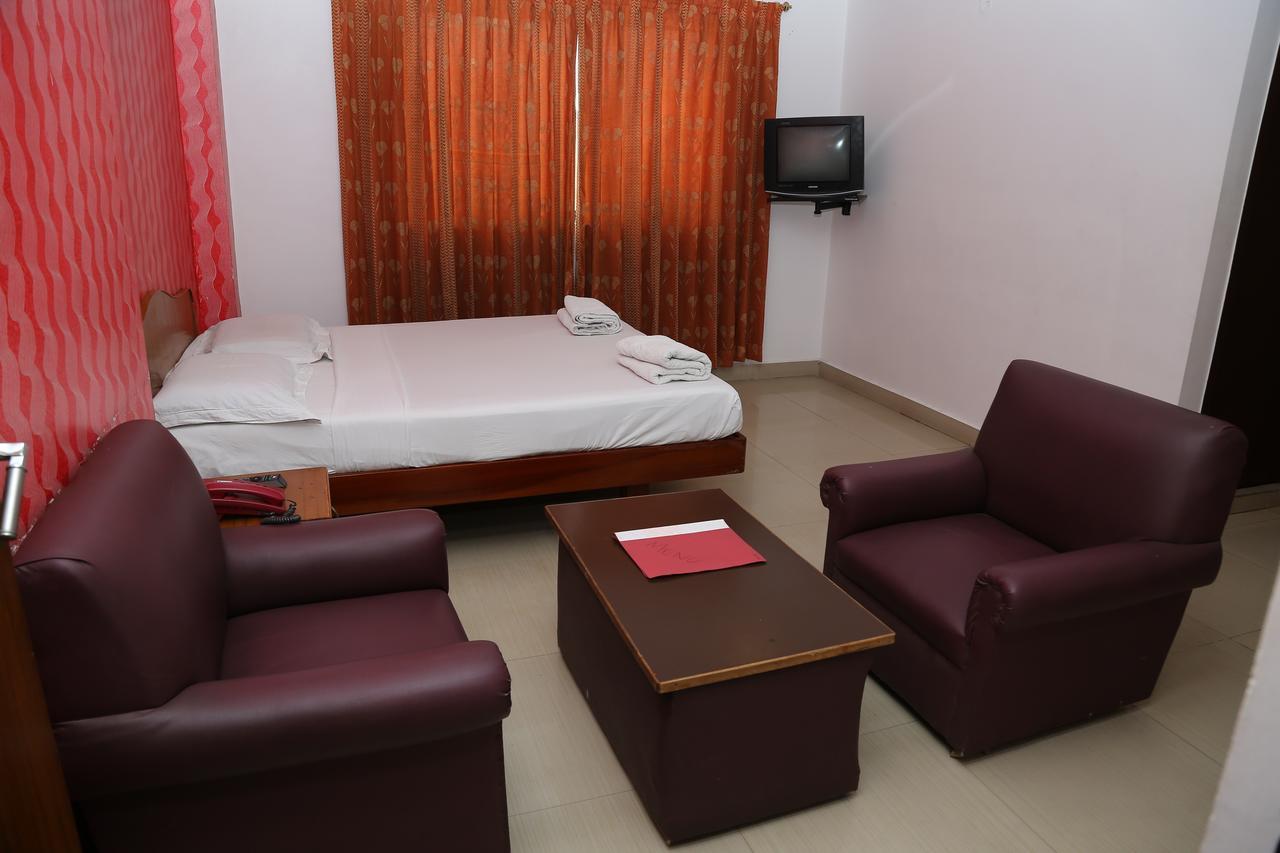 Sri Srinivasar Residency Hotell Vellore Exteriör bild
