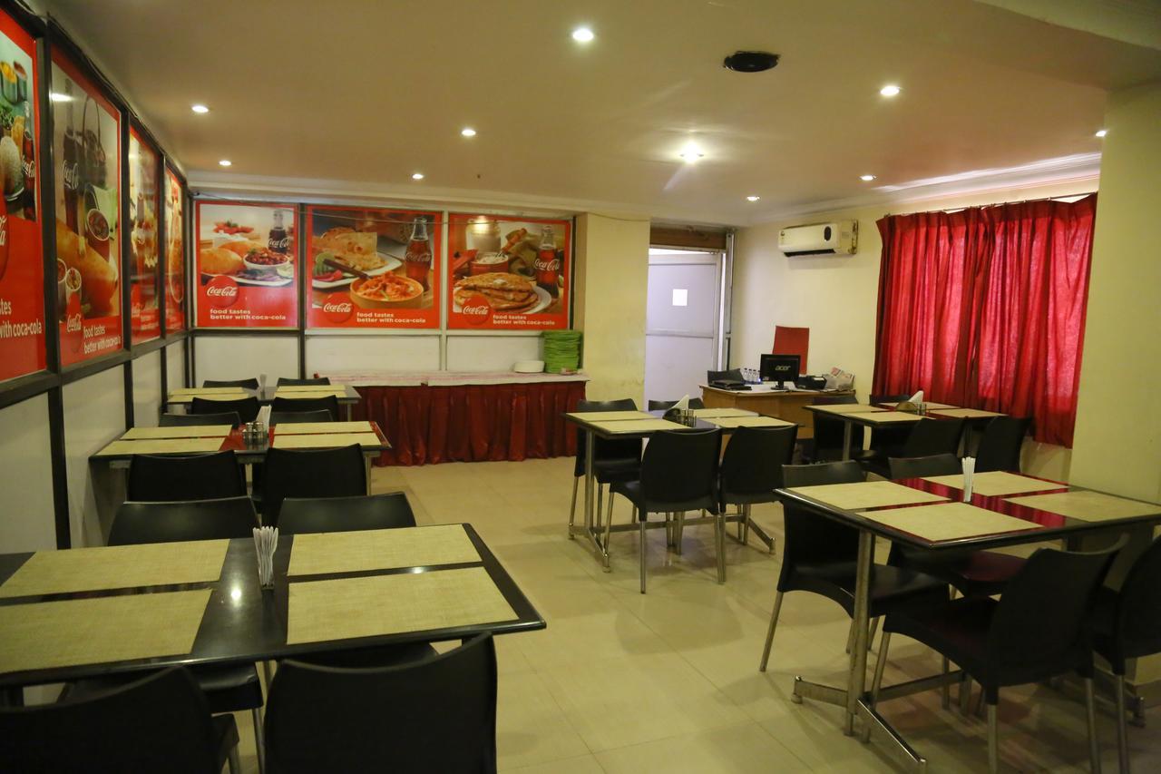 Sri Srinivasar Residency Hotell Vellore Exteriör bild